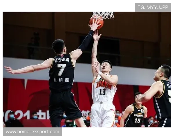 广东后卫三分9中9，全场惊呼，打破极限，引爆赛场